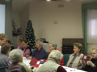 Simbolična fotografija za članek z naslovom: Obisk Doma starejših občanov v Kamniku