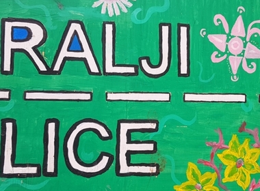 Simbolična fotografija za članek z naslovom: Zbiralna akcija za društvo Kralji ulice in izdelava okraskov