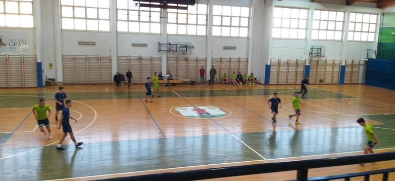 Nogomet in košarka