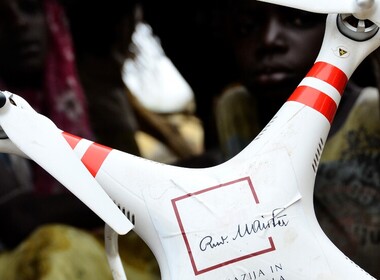 Simbolična fotografija za članek z naslovom: Tomo in Bojana Pivk Križnar predavata o svoji afriški misiji