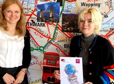 Simbolična fotografija za članek z naslovom: Sara na slovenskem vrhu v znanju angleščine