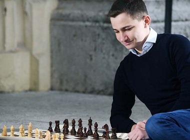 Simbolična fotografija za članek z naslovom: Jan Šubelj osvojil štipendijo MLADI UPI!