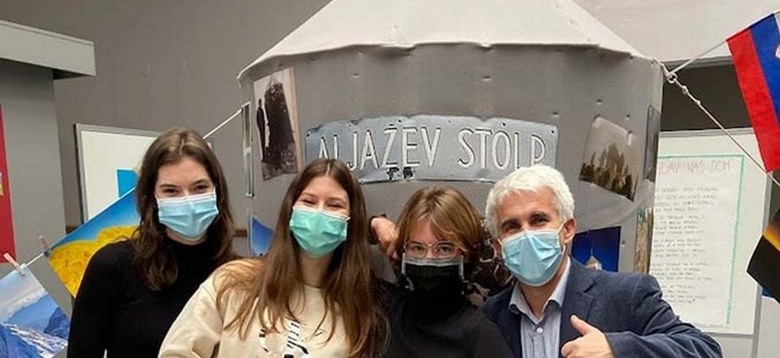Razstava posvečena Triglavu in Jakobu Aljažu