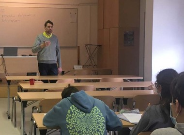 Simbolična fotografija za članek z naslovom: Predavanje dr. Tomaža Grušovnika