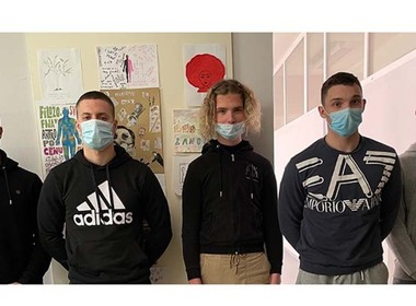 Simbolična fotografija za članek z naslovom: Šolsko tekmovanje srednješolcev iz znanja gospodarstva