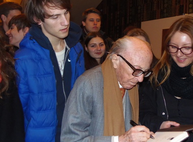 Simbolična fotografija za članek z naslovom: Srečali smo ga v živo