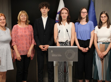 Simbolična fotografija za članek z naslovom: YPAC v Državnem zboru