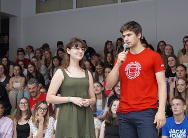 Simbolična fotografija za članek z naslovom: Prireditev ob dnevu državnosti in zaključku šolskega leta