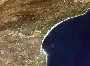 Simbolična fotografija za članek z naslovom: Fotografirali iz dobrih 400 kilometrov nad Zemljo