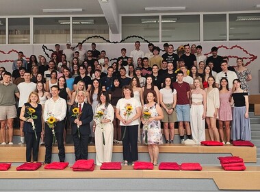 Simbolična fotografija za članek z naslovom: ČESTITKE, MATURANTJE!