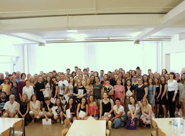 Naključna fotografija iz galerije Žlahten zaključek srednje šole