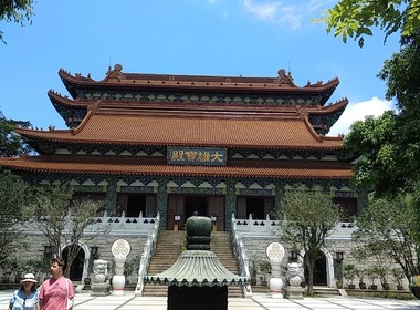 NAŠ BRON V DALJNEM HONG KONGU