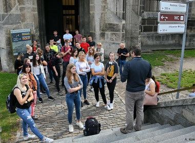 Naključna fotografija iz galerije Menjava družine za ves teden?