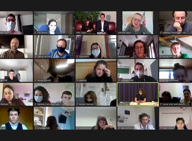 Naključna fotografija iz galerije YPAC, zadnji dan: BODI GLAS, NE ODMEV