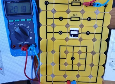 Naključna fotografija iz galerije Znanost pod senikom