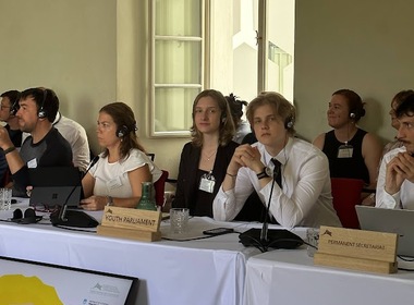 Naključna fotografija iz galerije YPAC-Predstavitev postulatov na Stalnem odboru Alpske konvencije