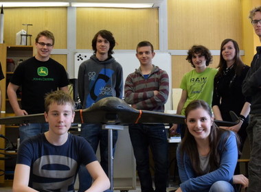 Simbolična fotografija za članek z naslovom: Snemanje Ikarusa