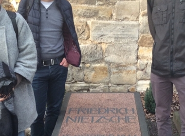Simbolična fotografija za članek z naslovom: Na obisku v prvem in zadnjem domu Friedricha Nietzscheja