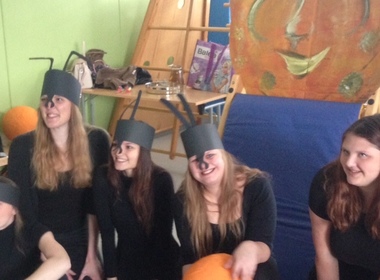 Simbolična fotografija za članek z naslovom: PRIDNE MRAVLJICE PRI SNEGULJČICI