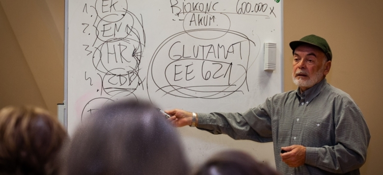 PREDAVANJE ANTONA KOMATA