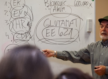 Simbolična fotografija za članek z naslovom: PREDAVANJE ANTONA KOMATA