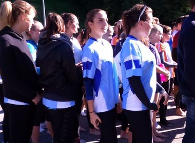 Simbolična fotografija za članek z naslovom: Srebrna dekleta