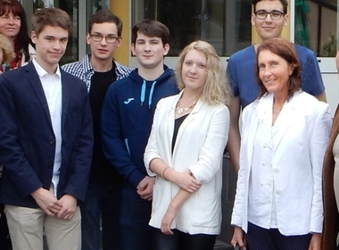 Simbolična fotografija za članek z naslovom: Znanost mladini: DVE ZLATI PRIZNANJI