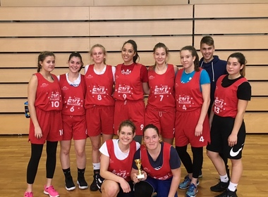 Simbolična fotografija za članek z naslovom: Ko koš postane poslastica