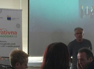 Simbolična fotografija za članek z naslovom: Je z IKT komunikacija res lažja?