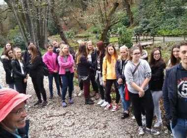 Simbolična fotografija za članek z naslovom: PRIHODNOST JE TREBA ŠE ZGRADITI