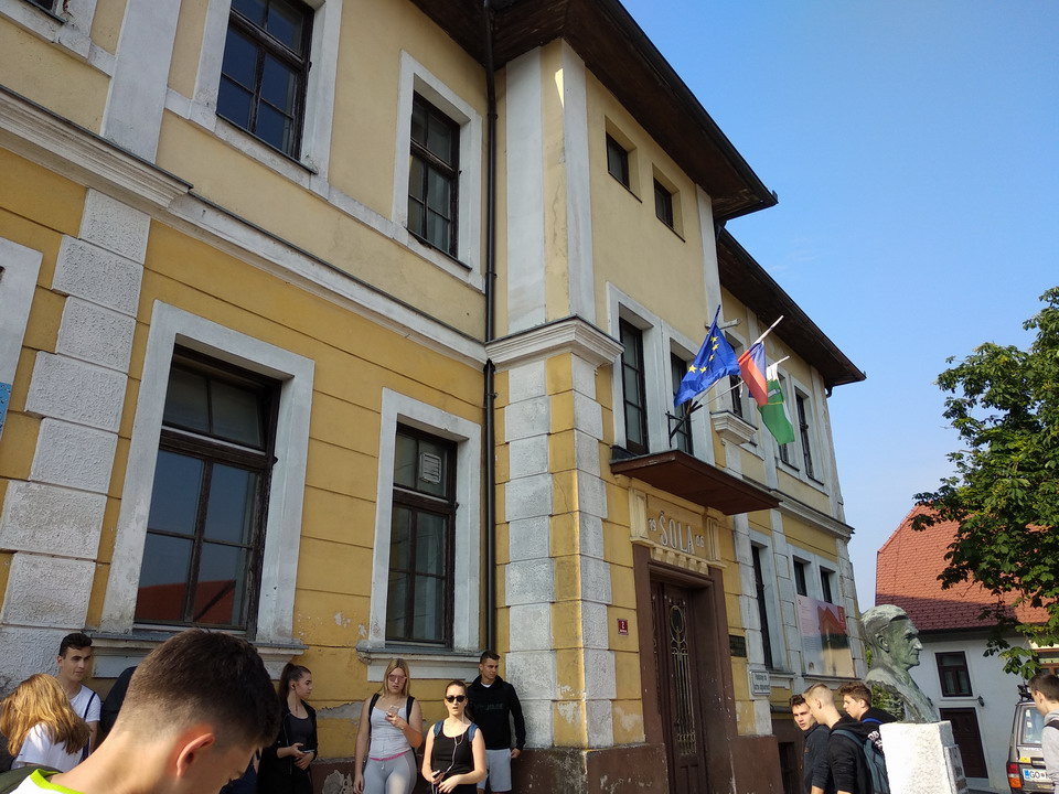Nekdanja šola v Višnji Gori Nekdanja šola v Višnji Gori